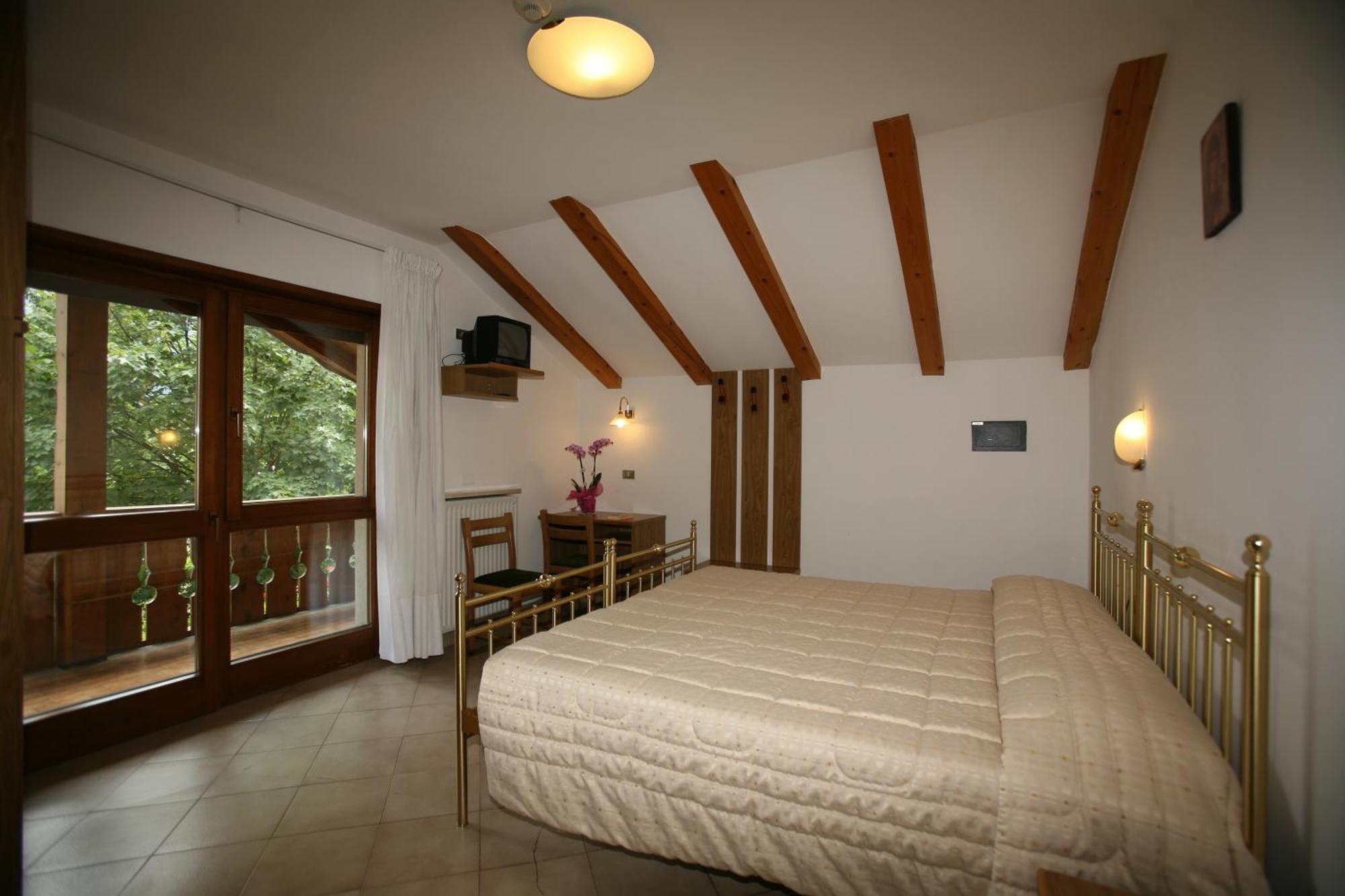 Hotel Sella Ronda Serenella Campitello di Fassa Esterno foto