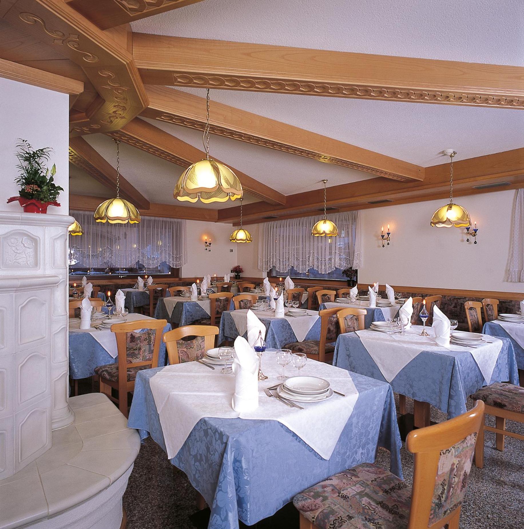 Hotel Sella Ronda Serenella Campitello di Fassa Esterno foto